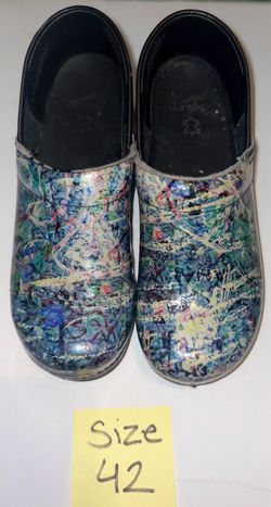Dansko size 42