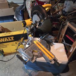 Dewalt 12" Double Bevel Sliding Compound Miter Saw 