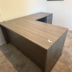 Large L-Shaped Office Desk (60” x 72”) with Drawers