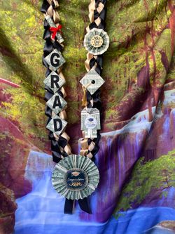 Graduation leis