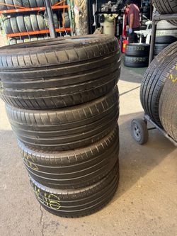 Set 225/45/18.  255/40/18. Michelin pilot sport 4 zip