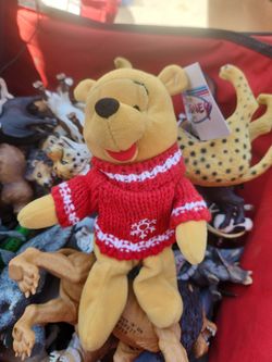 Disney Store Snowflake Sweater Pooh with tags beanie plush doll great shape