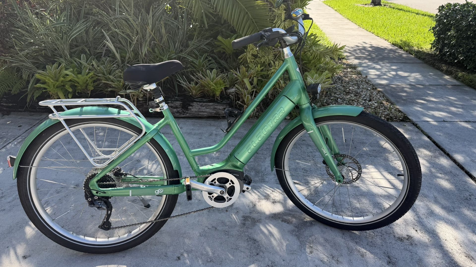 2022 Trek Electra Vale Go 9D e-bike electric bike bicycle, 177 miles like brand new