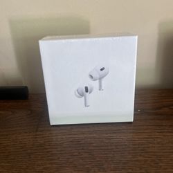 Apple AirPods Pro 2nd Generation With MagSafe Wireless Charging Case - White