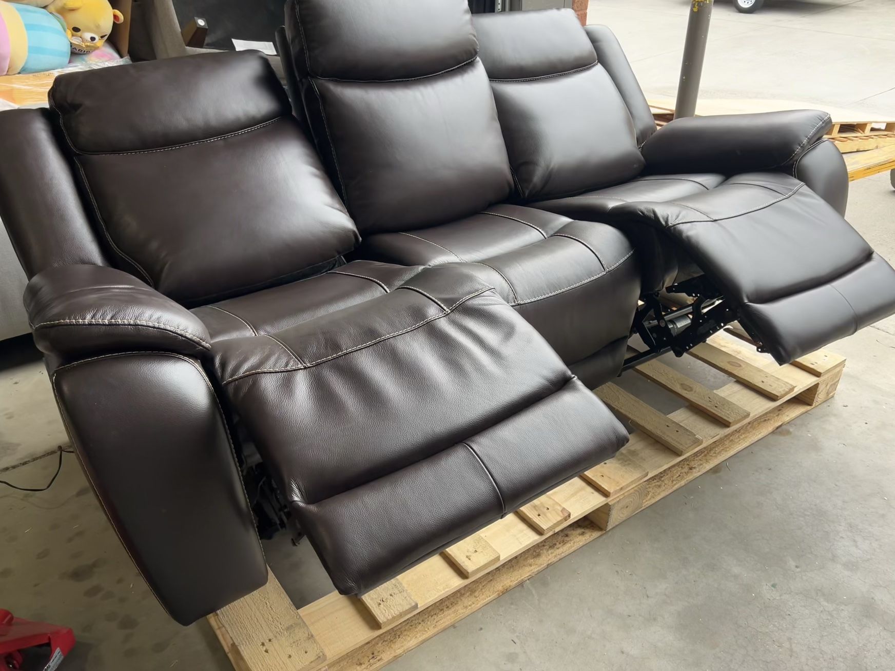 Genuine leather Power recliner