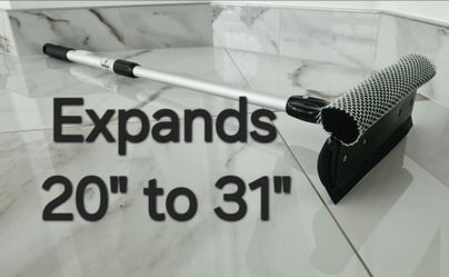 Extendable Window Squeegee with Scrubber