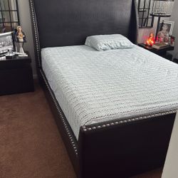 Queen Bed With Mattress 