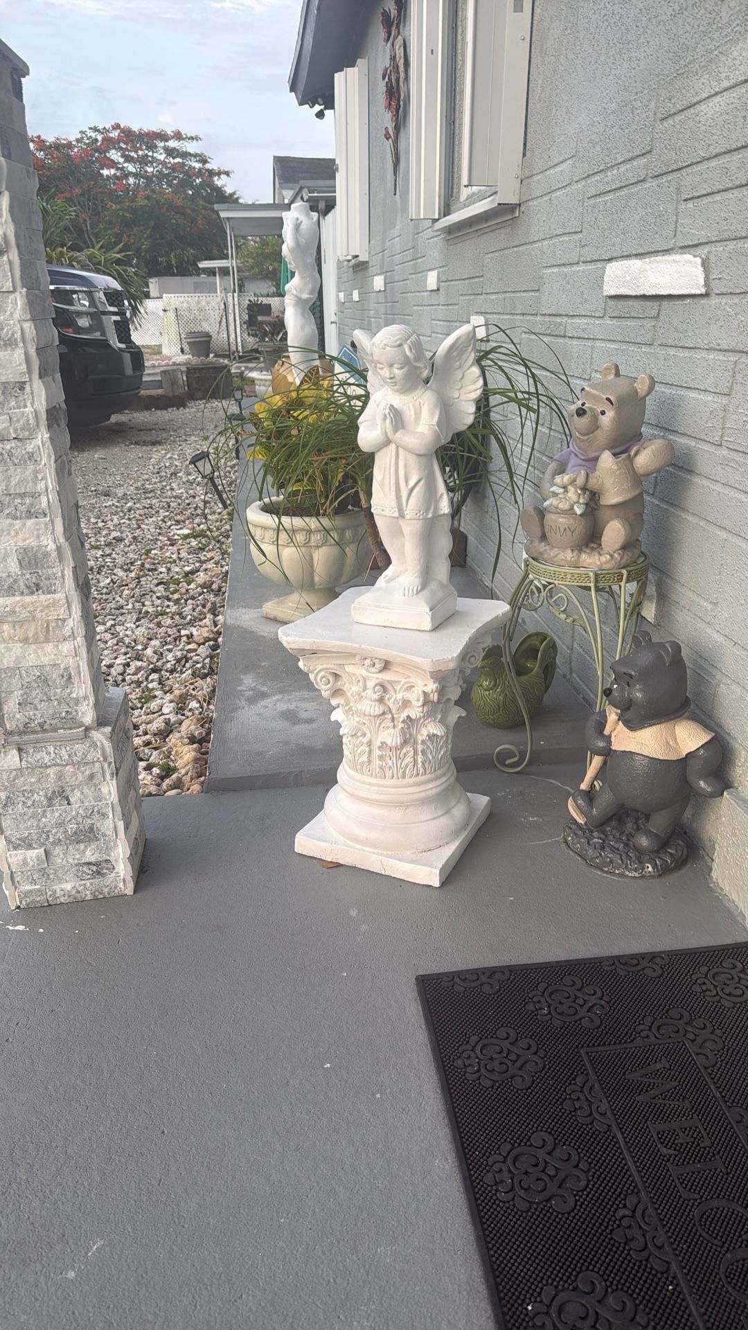Estatua And Base Vintage/