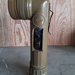 Vietnam Era Military Issued MX991/U Flashlight