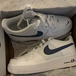 Air Forces 6.5Y Never Worn