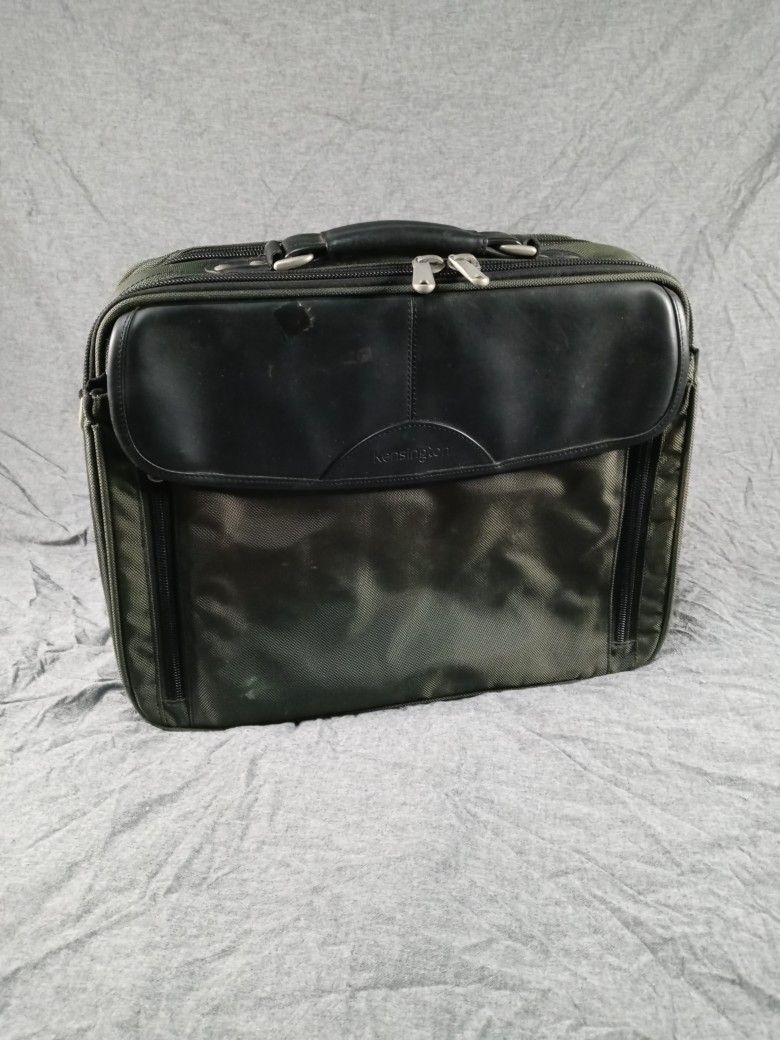 Kensington Green Professional Heavy Duty Computer/ Laptop/ Tablet Messenger Bag