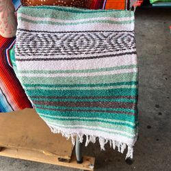 Falsa Blanket 