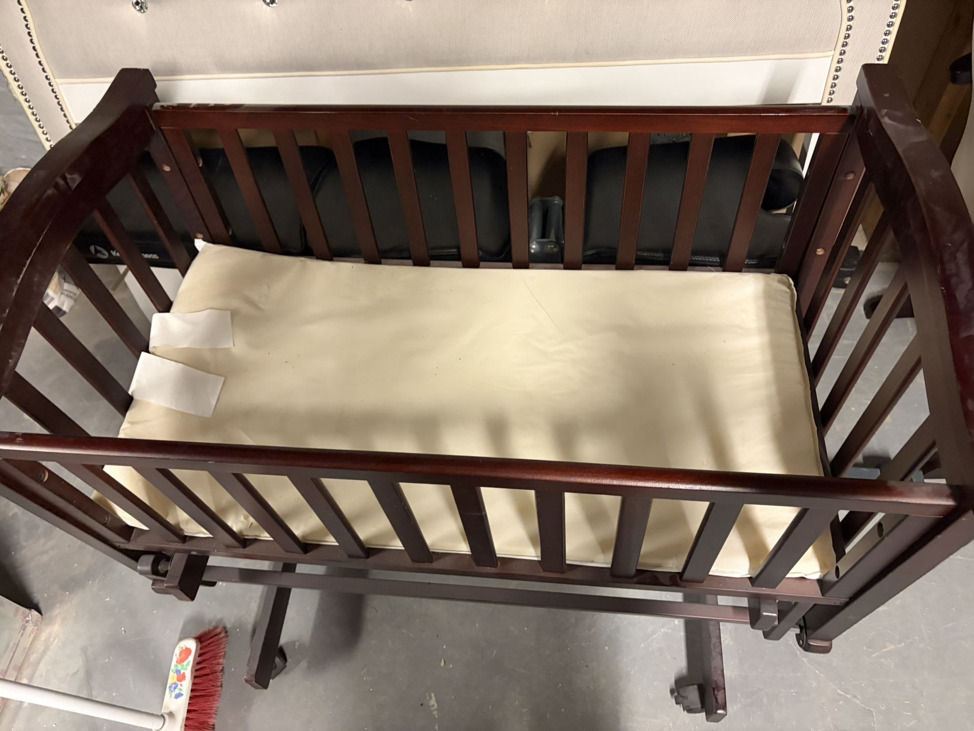 Espresso Baby Bassinet