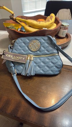 NEW woman purse