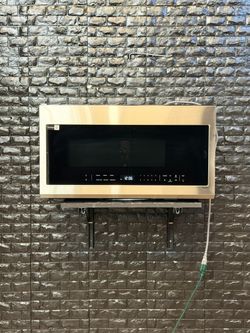 SAMSUNG OVER THE RANGE MICROWAVE w/WARRANTY! R3595A