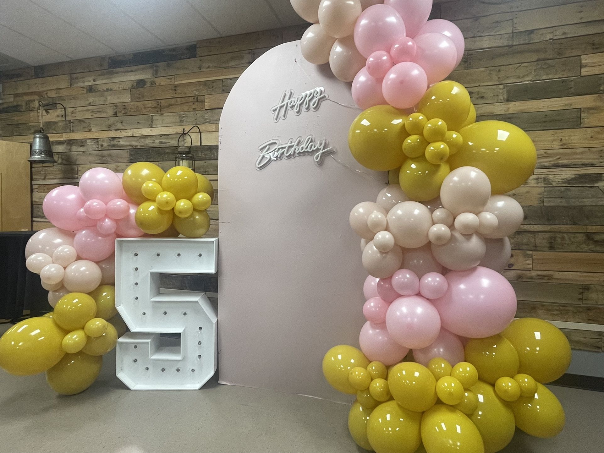 Arch Balloons