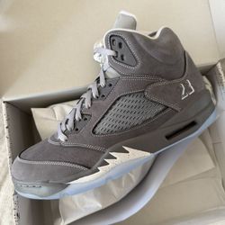 Jordan 5 Wolf Grey Sizes 9.5,11.5,12