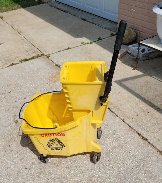 Commercial Mop Bucket With Wringer Rubbermaid