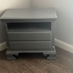 Nightstand 