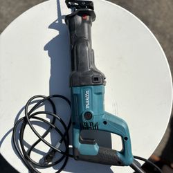 Makita JR3050T Reciprocating Saw