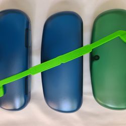 Kids glasses safety strap + 3 glasses cases