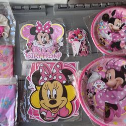 MINNIE MOUSE PARTY SUPPLIES