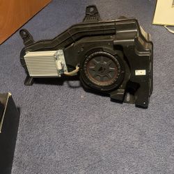 Ford Bronco 110 Watt Subwoofer Speaker