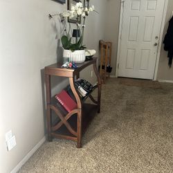 Book or Shoe Stand