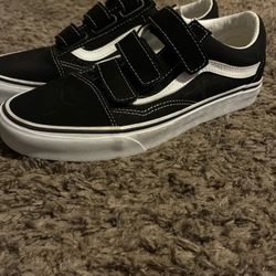 Brand New Men’s 7 Or 8.5 Woman’s