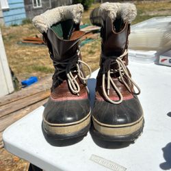 Sorel Men’s Size 9 Boots