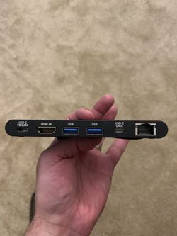 C2G Docking Station
