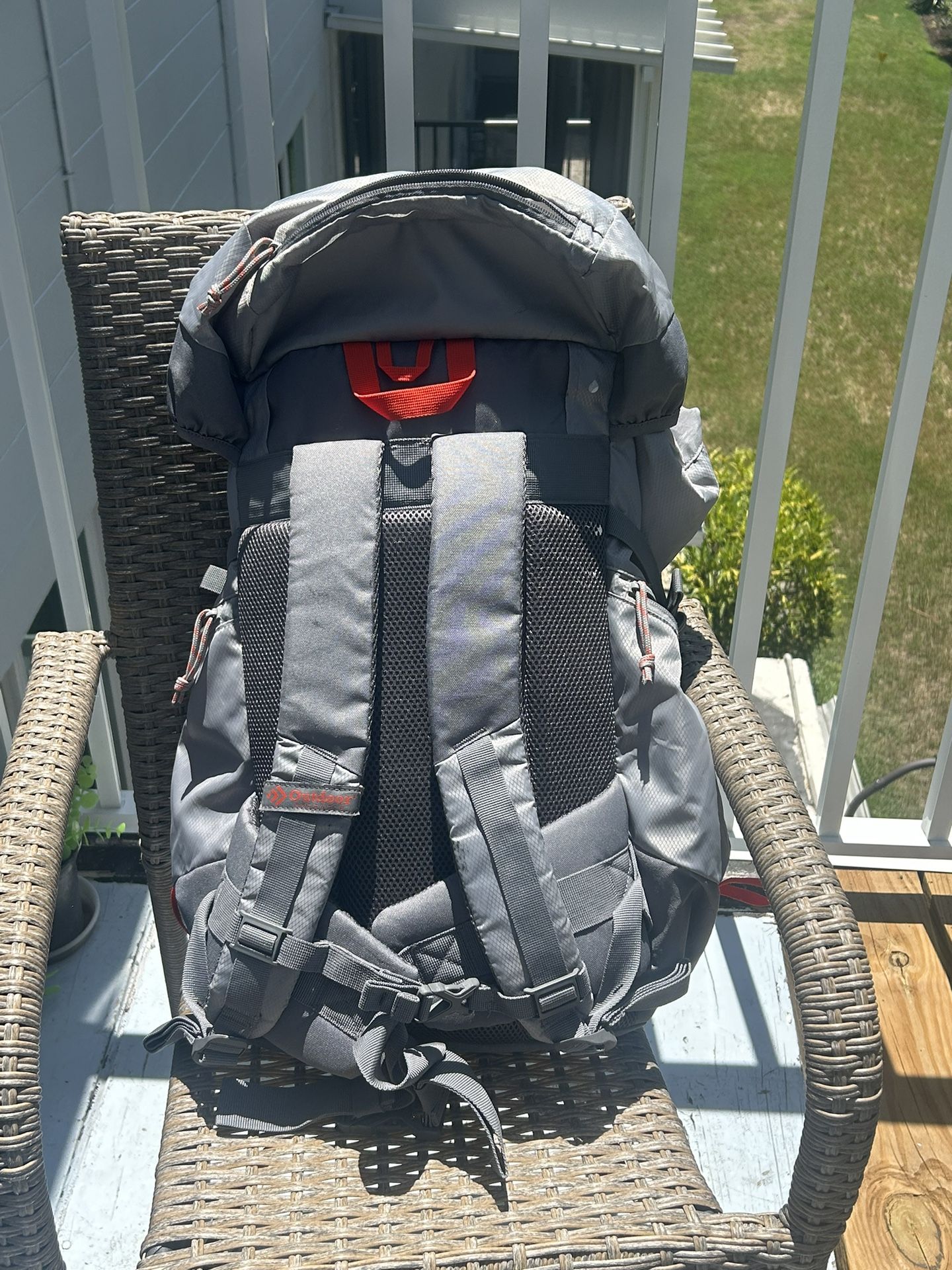 Outdoor Products Arrowhead Backpack (Silver)