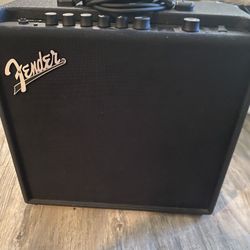 Fender MUSTANG LT50
