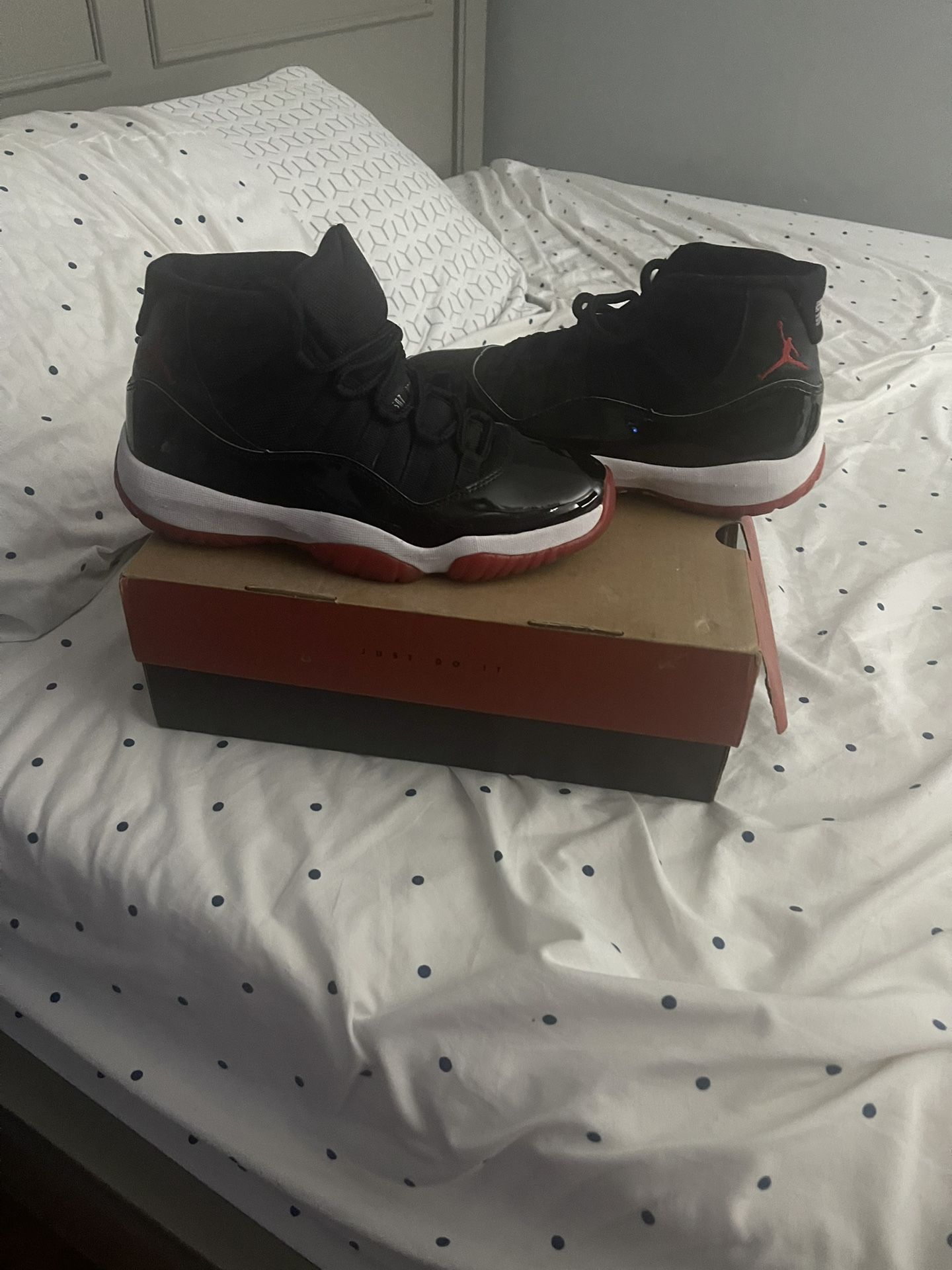 Jordan 11 Retro Breads
