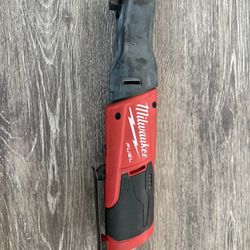 MILWAUKEE Fuel M12 3/8” ratchet 2557-20