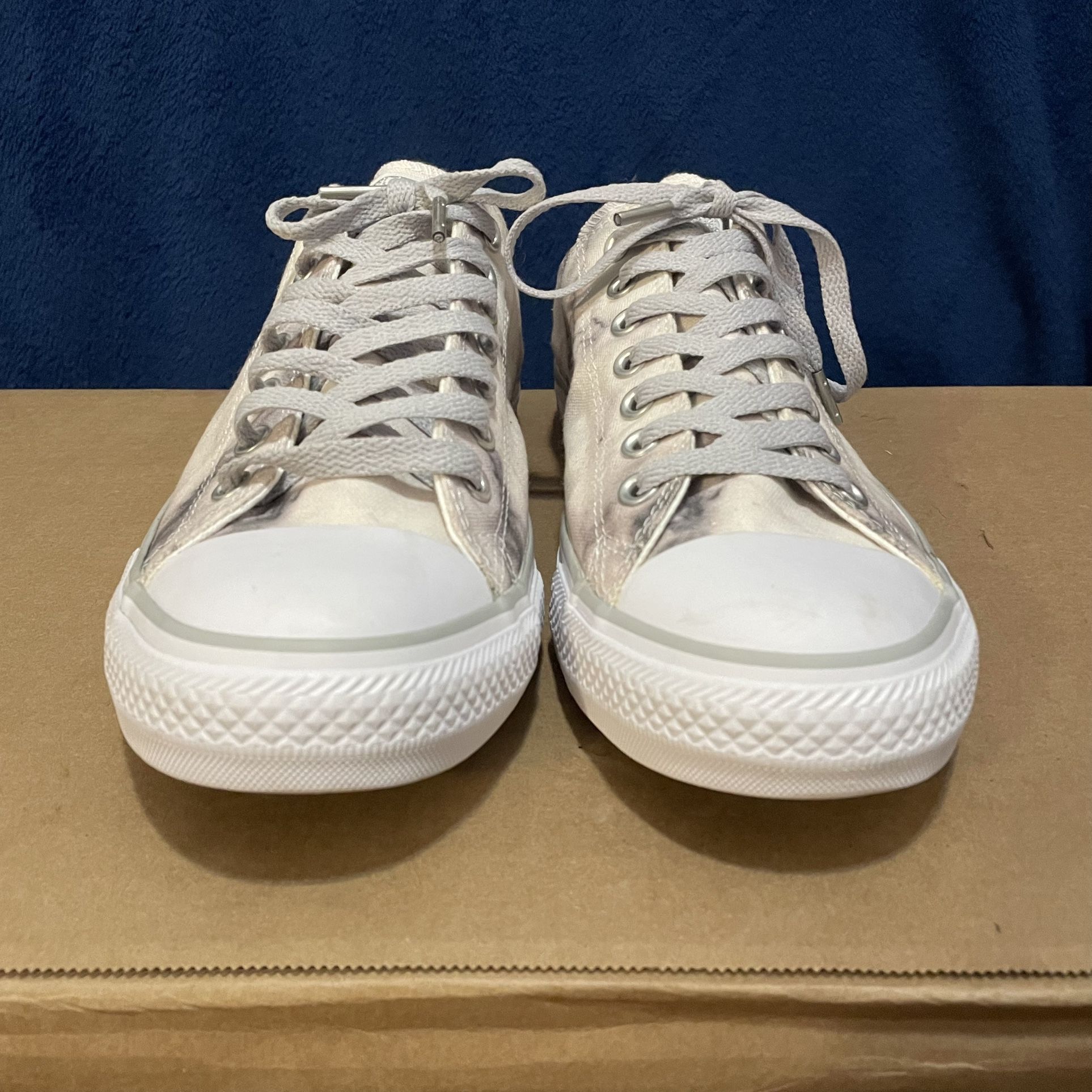 Converse Size 10