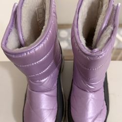 Youth snow Boots (Size 2)