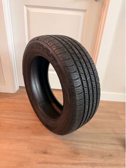 215/55R17  Goodyear Assurance all season tire