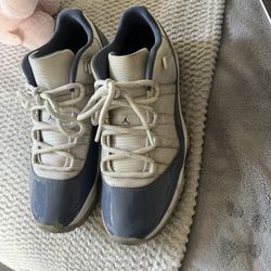 Jordan 11 Low Tops Diffused Blue 
