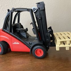 Bruder Forklift