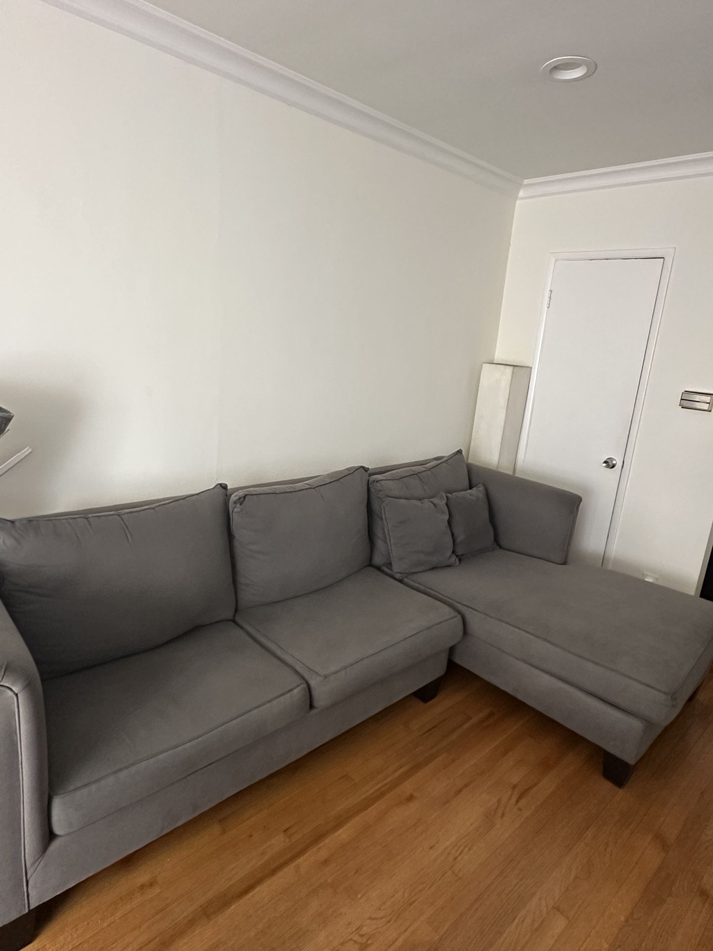 Gray Sectional Sofa with Chaise – Good Condition