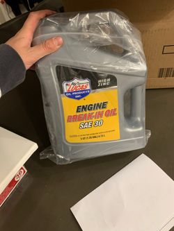 Engine break in oil