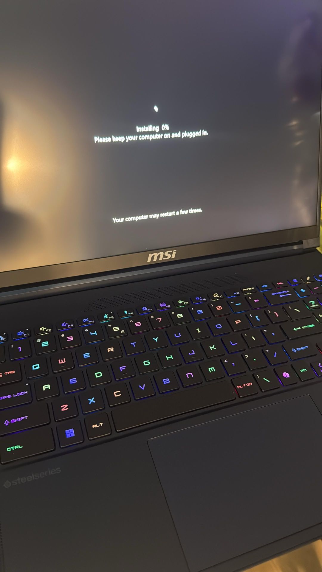 Laptop MSI Stealth 16 AI Ultra 9 185H 32Gb 1Tb RTX 4070