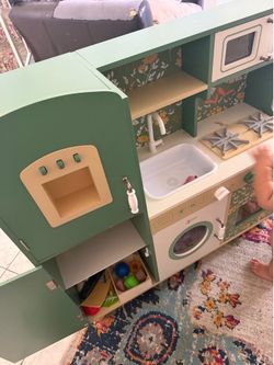 Kids play kitchen