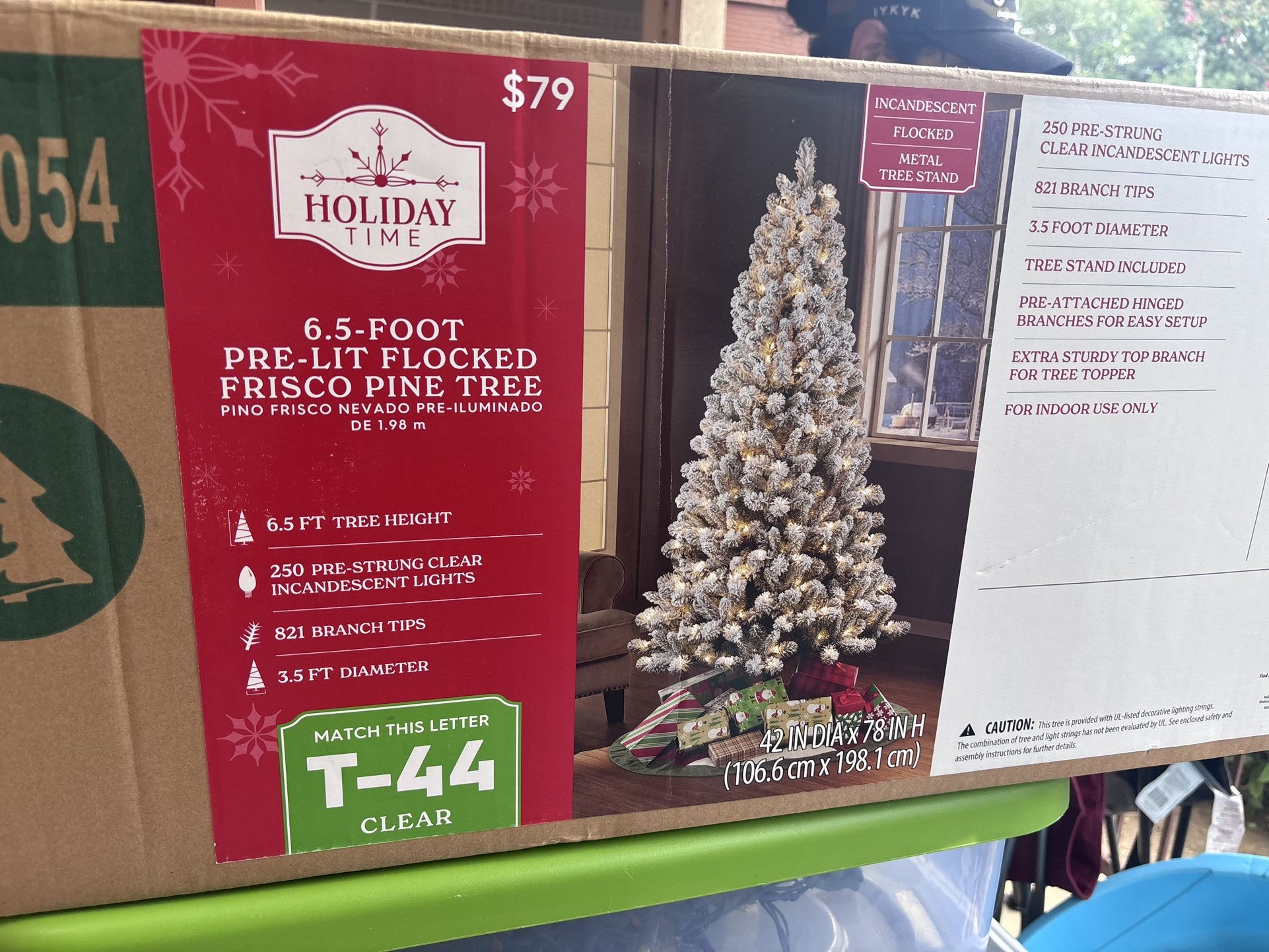 Pre Lit Flocked Christmas Tree