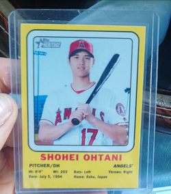 Topps Heritage Shoei Ohtani rookie card