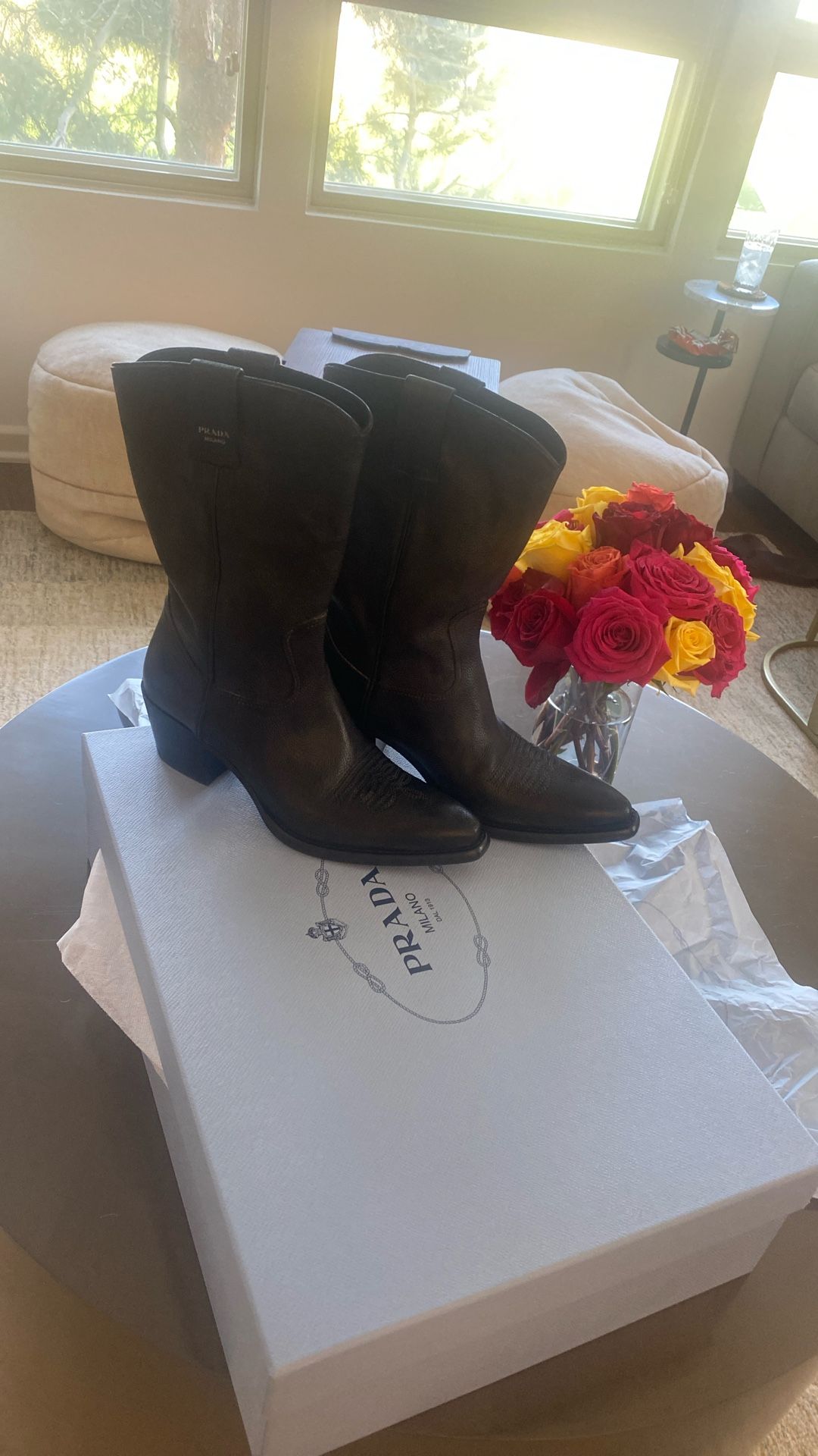WOMENS PRADA BOOTS SIZE 37
