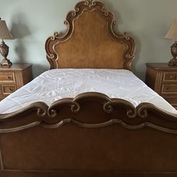 Bedroom set from Plunkett