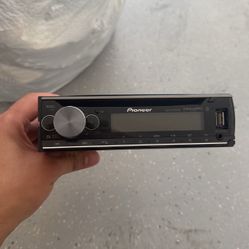 Pioneer Stereo 