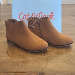 Girls bootie boots size 2
